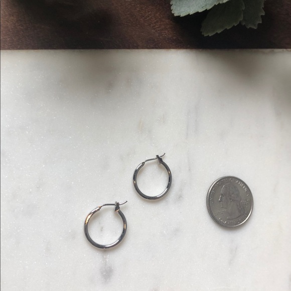 The Blake - Small Classic Silver Hoop - Picture 4 of 4